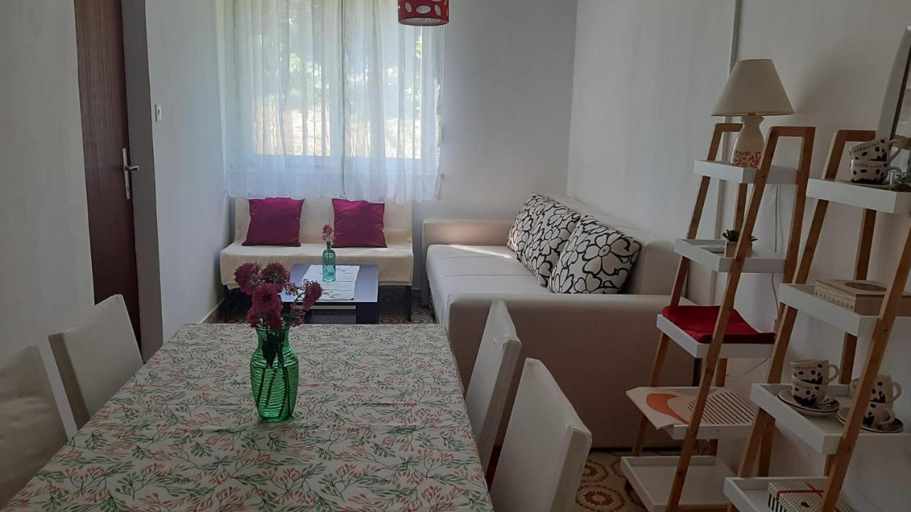 Apartman Iris Split Apartment ภายนอก รูปภาพ